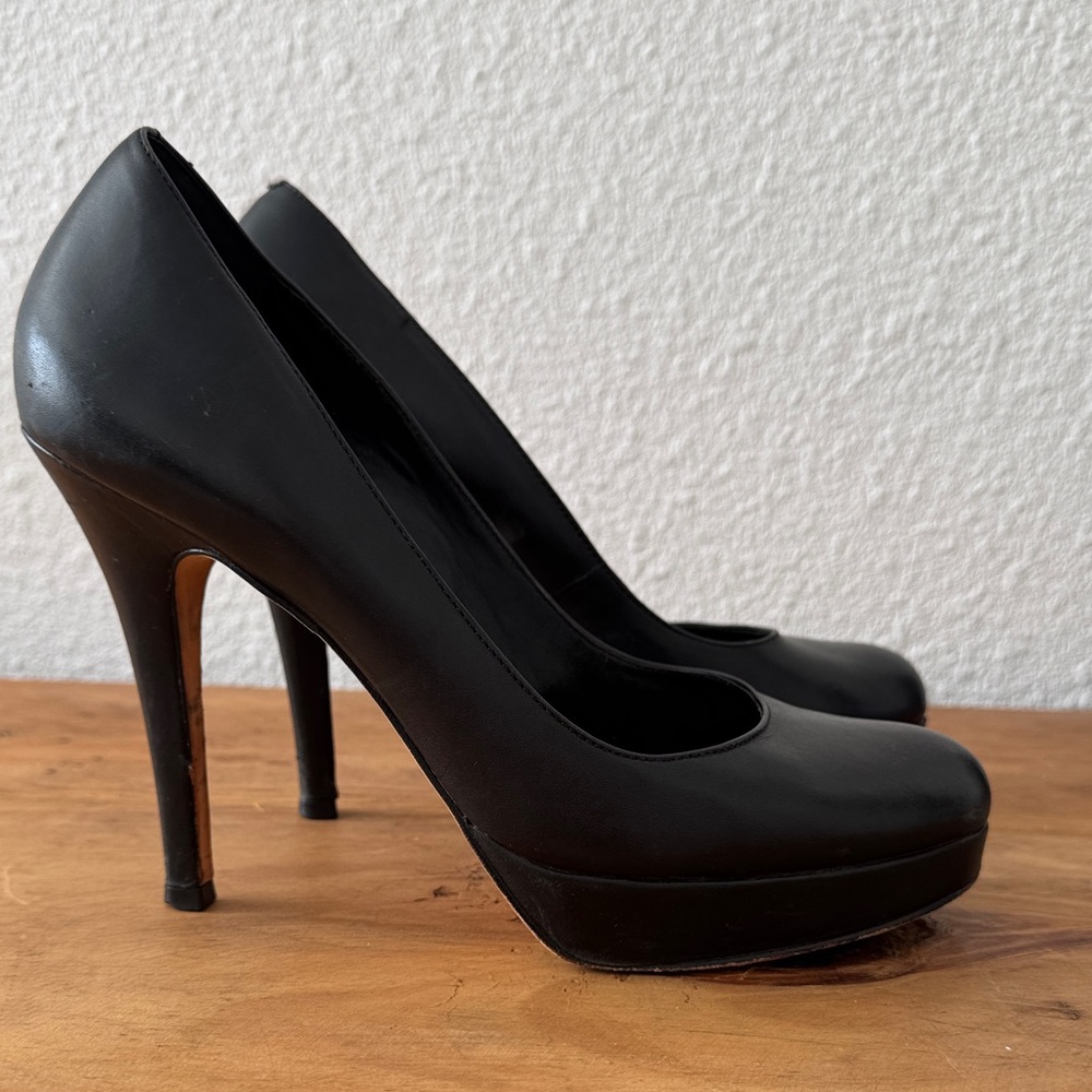 Cole Haan Classic Black Heels with NIKE AIR